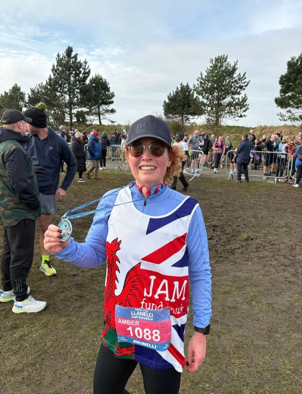 Amber Dunkley raises £730 at the Llanelli Half Marathon